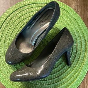 Comfort plus shoes by Prediction dark grey alligator skin patient leather heels